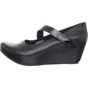 TSUBO Women's Asmik Wedge Pump size 10 Black Whimsygoth Y2K